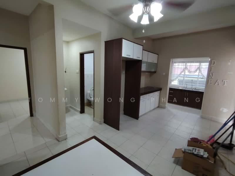 Rumah Teres untuk Dijual di Bandar Putra Permai (Seri Kembangan) - Tommy Wong Phang - PropertyGuru.com.my