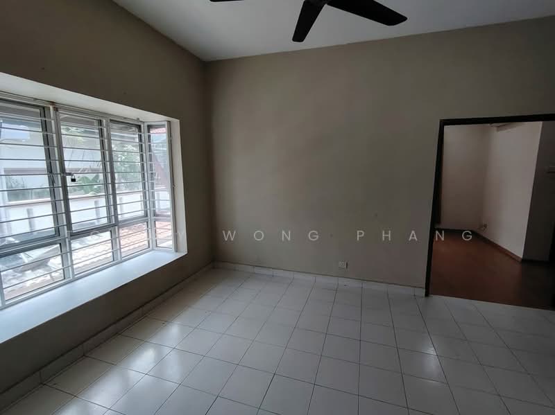 Rumah Teres untuk Dijual di Bandar Putra Permai (Seri Kembangan) - Tommy Wong Phang - PropertyGuru.com.my