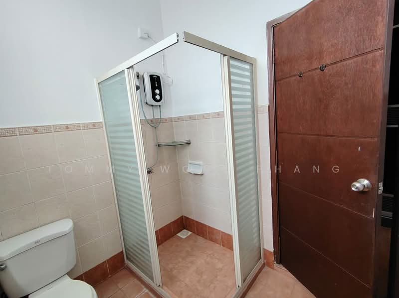 Rumah Teres untuk Dijual di Bandar Putra Permai (Seri Kembangan) - Tommy Wong Phang - PropertyGuru.com.my