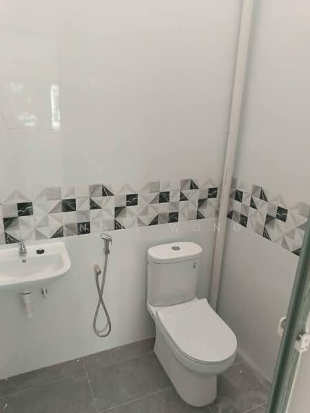 1-storey Terraced House for Sale in Ipoh (Perak) - Angie Wong - Bathroom - PropertyGuru.com.my