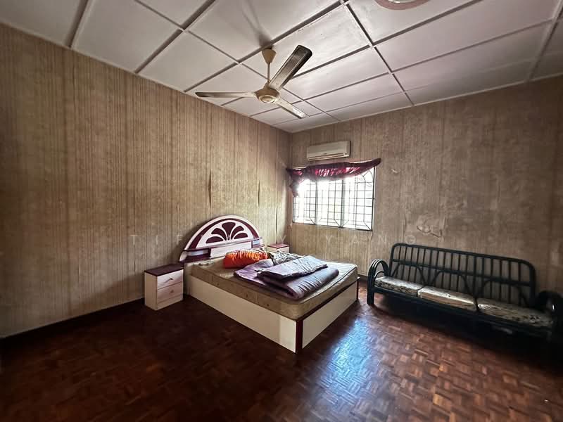 Bungalow for Sale in Taman Sri Hijau (Rawang) - Tiffany Yang - Bedroom - PropertyGuru.com.my