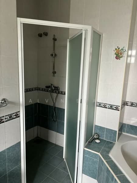 Rumah Berkembar untuk Dijual di Pju 3 (Tropicana) - Alvin Seah - Bathroom - PropertyGuru.com.my