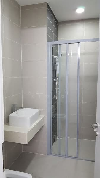 Service Residence for Sale at Le Pavillion - Ng Hon Keong - Bathroom - PropertyGuru.com.my