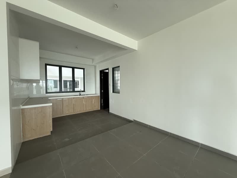 Apartment for Sale at Ponderosa Lakeside Apartment - Eliin Loo - Kitchen - PropertyGuru.com.my