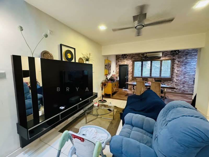 2-storey Terraced House for Sale in Denai Alam (Shah Alam) - Bryan Yeoh - Living Room - PropertyGuru.com.my