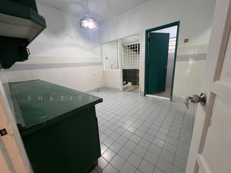 Rumah Teres 2.5 Tingkat untuk Dijual di Ampang Jaya (Ampang) - Shaziery Iskandar - Kitchen - PropertyGuru.com.my