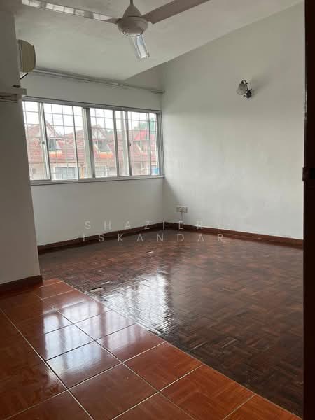Rumah Teres 2.5 Tingkat untuk Dijual di Ampang Jaya (Ampang) - Shaziery Iskandar - Living Room - PropertyGuru.com.my