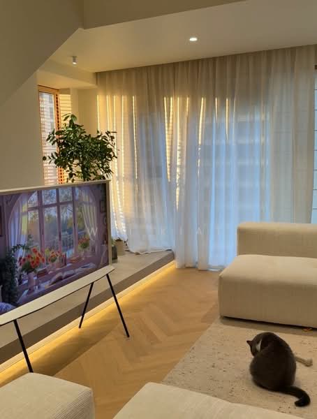 Service Residence for Sale at Quaver Residence - Wei Kiat - Living Room - PropertyGuru.com.my