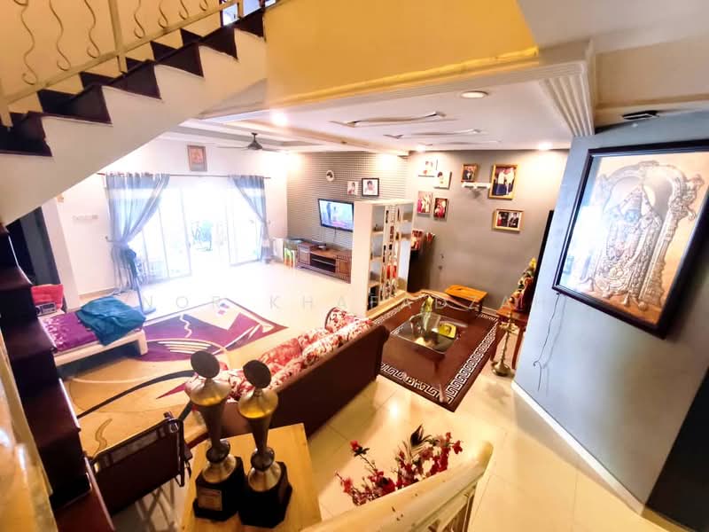 Rumah Teres 2 Tingkat untuk Disewa di Bukit Jelutong (Shah Alam) - Nor Khafadzah - Living Room - PropertyGuru.com.my