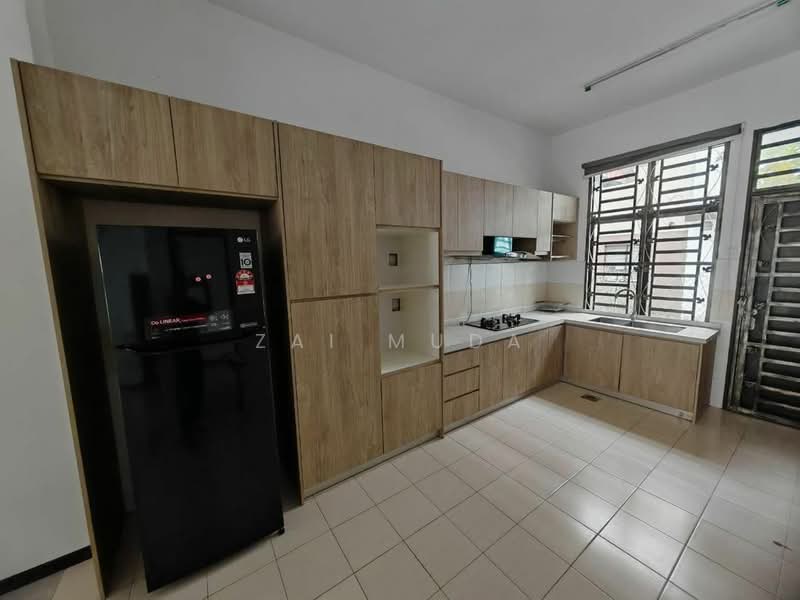 2-storey Terraced House for Rent in Sepang (Selangor) - Zai Muda - Kitchen - PropertyGuru.com.my