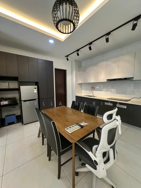 Condominium for Rent at Royal Strand @ Country Garden Danga Bay - Stella Narita - PropertyGuru.com.my