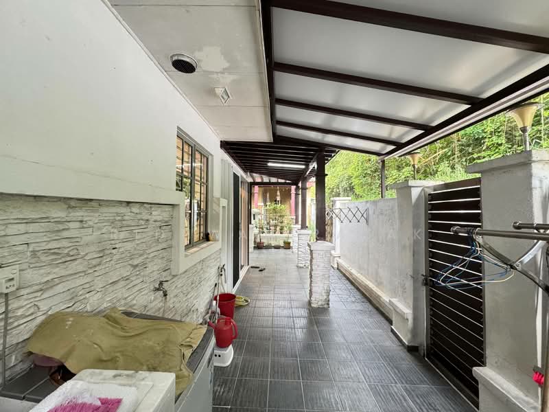 For Sale - Laman Oakleaf