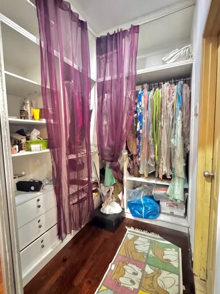 2-storey Terraced House for Sale in Bukit Jelutong (Shah Alam) - Azman Ahmad - PropertyGuru.com.my