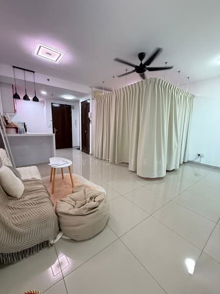 Kediaman Servis untuk Disewa di Trefoil @ Setia City - Mavis Teh - Living Room - PropertyGuru.com.my