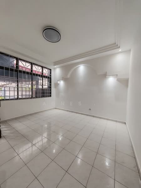 2-storey Terraced House for Sale in Taman Johor Jaya (Johor Bahru) - Agnes . - Interior - PropertyGuru.com.my