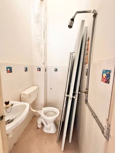 Rumah Teres 2 Tingkat untuk Dijual di Bandar Tasik Puteri (Rawang) - Izzat Zamros - Bathroom - PropertyGuru.com.my