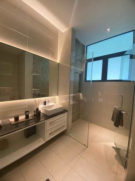 Kondominium untuk Dijual di PJS 2 - Welnis Lim - Bathroom - PropertyGuru.com.my