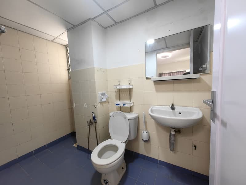 Condominium for Rent at Perdana Exclusive - James Tan - Bathroom - PropertyGuru.com.my