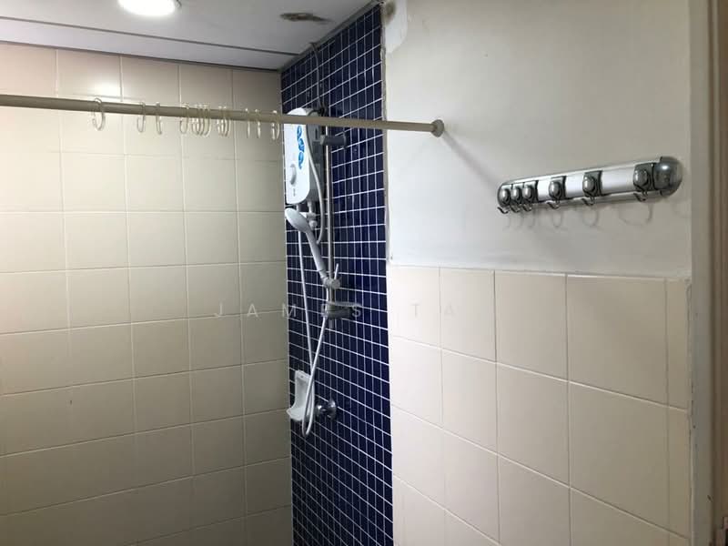 Condominium for Rent at Perdana Exclusive - James Tan - Bathroom - PropertyGuru.com.my