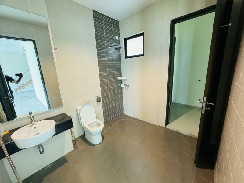2-storey Terraced House for Sale in Denai Alam (Shah Alam) - Bryan Yeoh - Bathroom - PropertyGuru.com.my