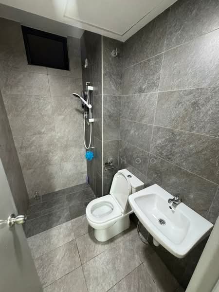 Servis Apartment untuk Disewa di Traders Park - Jay Khoo - Bathroom - PropertyGuru.com.my