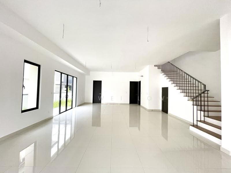 Terraced House for Sale in Kota Kemuning (Shah Alam) - Wei Wei Low - Living Room - PropertyGuru.com.my