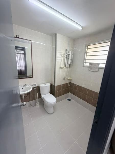 Kondominium untuk Disewa di Prima U1 - Nur Diyanah - Bathroom - PropertyGuru.com.my