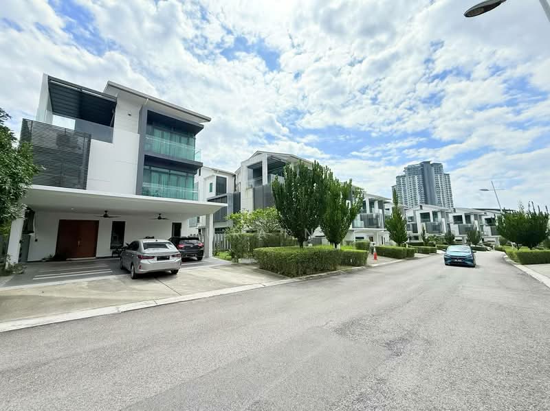 Rumah Banglo untuk Dijual di Cyberjaya (Selangor) - Nurain . - Exterior - PropertyGuru.com.my