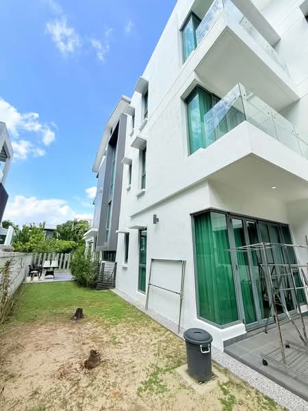 Rumah Banglo untuk Dijual di Cyberjaya (Selangor) - Nurain . - Exterior - PropertyGuru.com.my