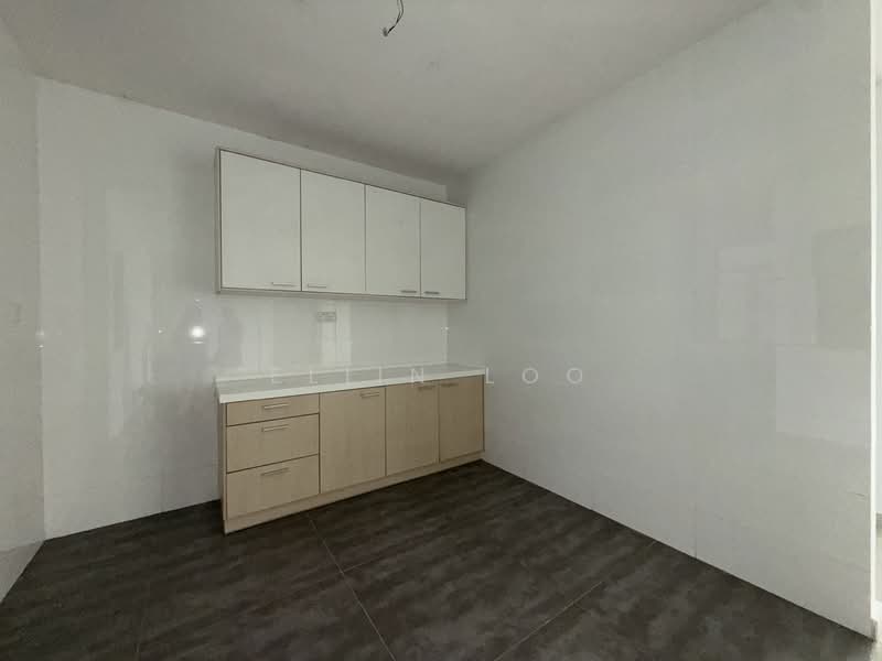 Apartment for Sale at Ponderosa Lakeside Apartment - Eliin Loo - Kitchen - PropertyGuru.com.my