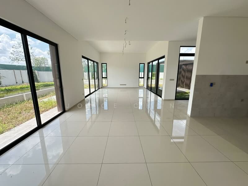 Bungalow for Rent in Bandar Gamuda Cove (Dengkil) - Joyce Chan - Living Room - PropertyGuru.com.my