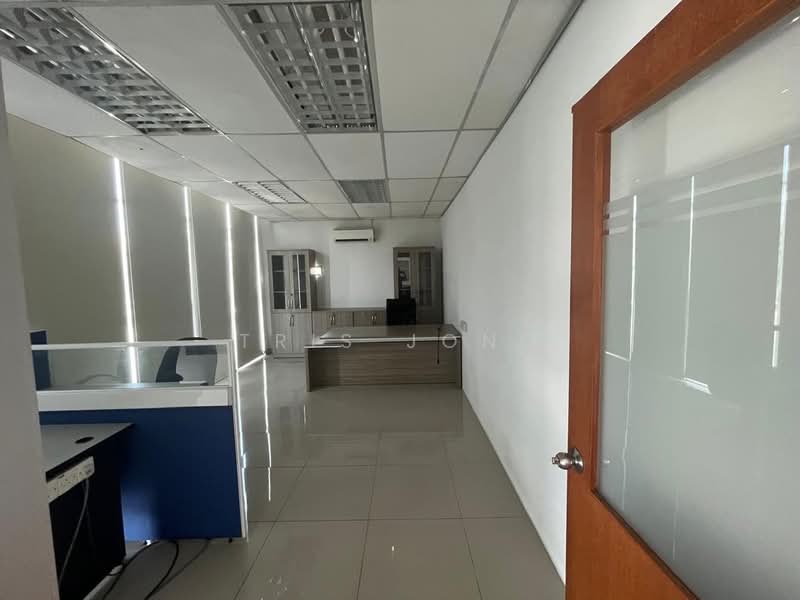 Factory for Sale in Bandar Bukit Beruntung (Bukit Beruntung) - Tris Jong - Interior - PropertyGuru.com.my