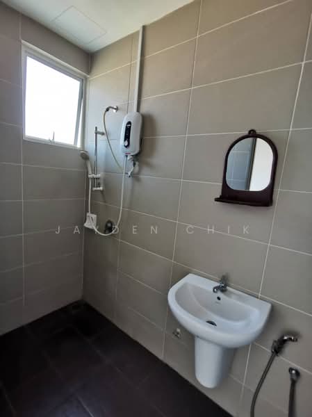 Condominium for Rent at 7 Tree Seven Residence - Jayden Chik - Bathroom - PropertyGuru.com.my