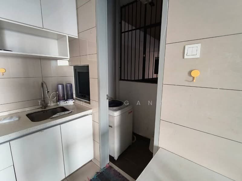 Servis Apartment untuk Disewa di PJ Midtown - Theeban Ganasen - Kitchen - PropertyGuru.com.my