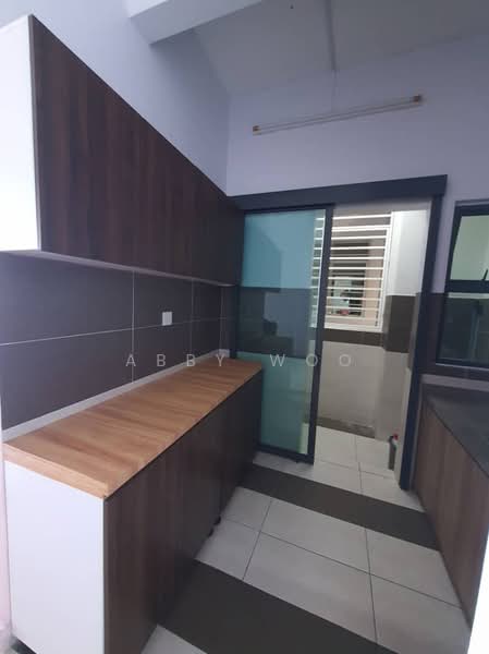 Service Residence for Rent at Maple Residences @ Bandar Bestari Klang - Abby Woo - Kitchen - PropertyGuru.com.my