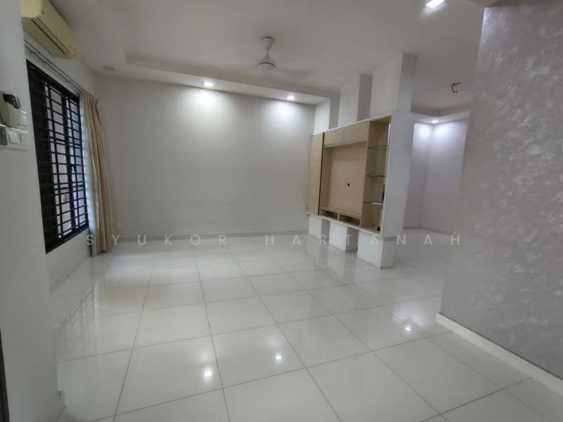 Terraced House for Sale in Alam Impian (Shah Alam) - Syukor Hartanah - Living Room - PropertyGuru.com.my