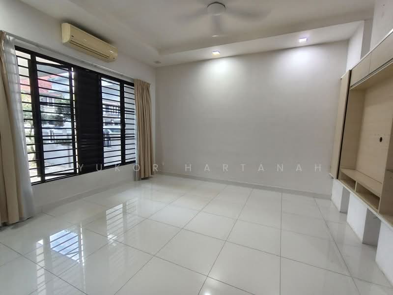 Terraced House for Sale in Alam Impian (Shah Alam) - Syukor Hartanah - Living Room - PropertyGuru.com.my