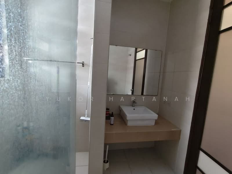Terraced House for Sale in Alam Impian (Shah Alam) - Syukor Hartanah - Bathroom - PropertyGuru.com.my