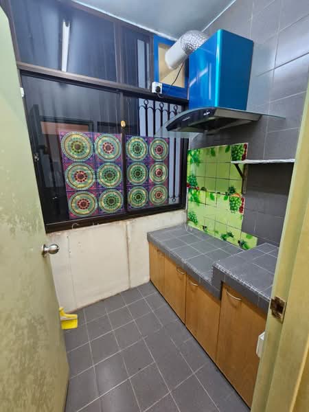 Kondominium untuk Dijual di Amadesa Resort Condominium - Chloe Wai - Kitchen - PropertyGuru.com.my