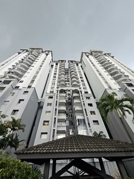 Kondominium untuk Dijual di Amadesa Resort Condominium - Chloe Wai - Exterior - PropertyGuru.com.my