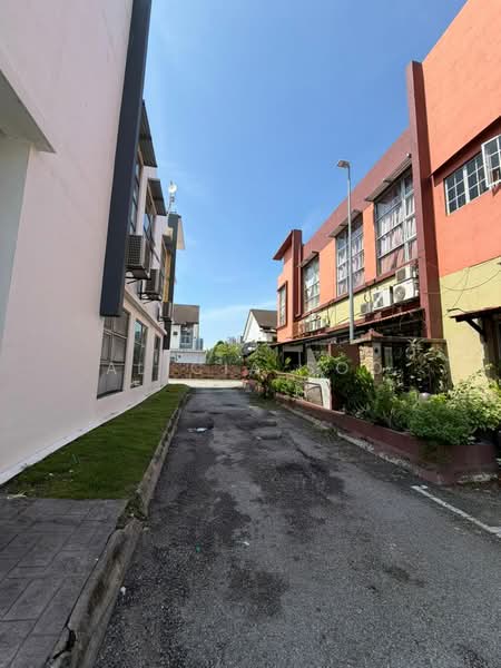 Shop for Sale in Kota Kemuning (Shah Alam) - Alicia Soo - Exterior - PropertyGuru.com.my