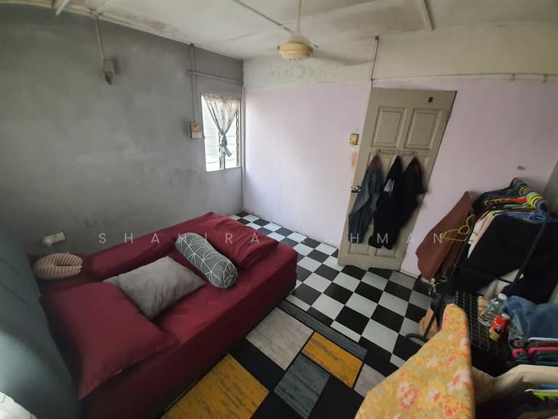 Rumah Teres 2 Tingkat untuk Dijual di Bukit Setongkol (Kuantan) - Shahira Rahman - Bedroom - PropertyGuru.com.my