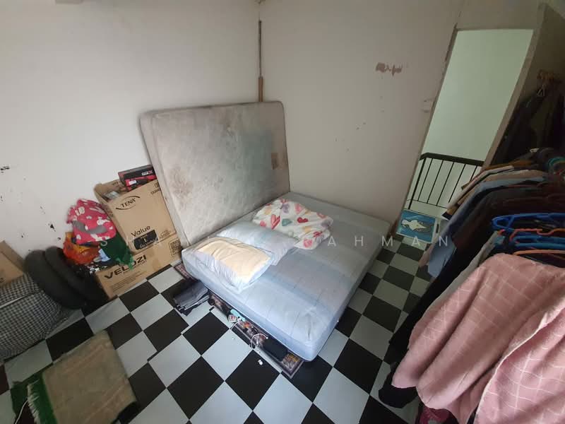 Rumah Teres 2 Tingkat untuk Dijual di Bukit Setongkol (Kuantan) - Shahira Rahman - Bedroom - PropertyGuru.com.my