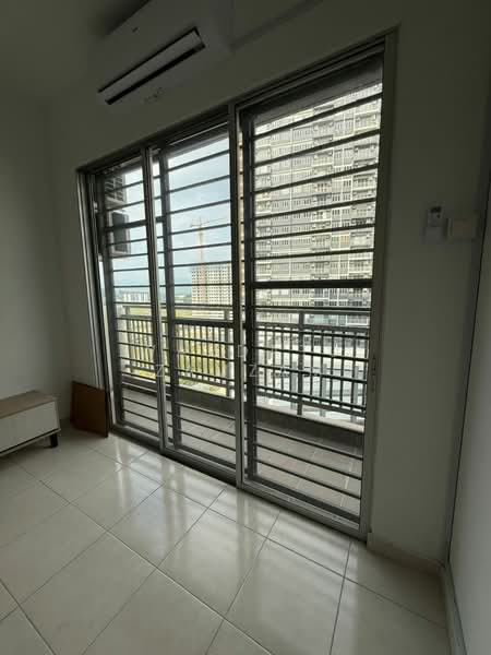 Condominium for Rent at Residensi Adelia 4 - Wardatu Zamzam - Balcony - PropertyGuru.com.my