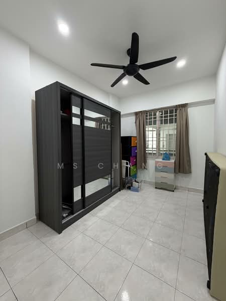 Condominium for Sale at Desa Golf Condominium - Ms Chang - Bedroom - PropertyGuru.com.my