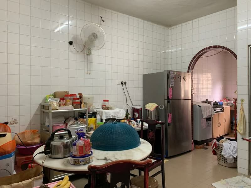 2-storey Terraced House for Sale in Taman Sungai Besi Indah (Seri Kembangan) - Jay Khoo - Kitchen - PropertyGuru.com.my