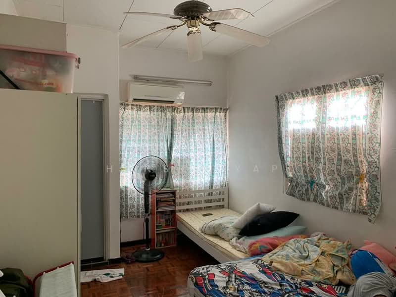 2-storey Terraced House for Sale in Taman Sungai Besi Indah (Seri Kembangan) - Hanson Yap - Bedroom - PropertyGuru.com.my