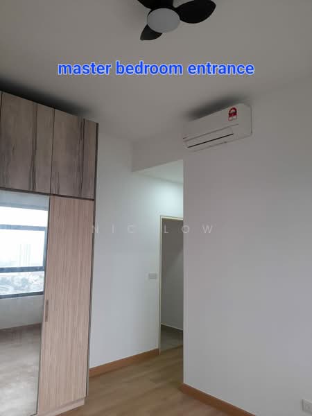 Kondominium untuk Dijual di Lakeville Residence - Nic Low - Master Bedroom - PropertyGuru.com.my