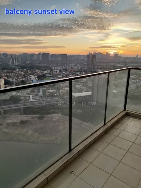 Kondominium untuk Dijual di Lakeville Residence - Nic Low - Balcony - PropertyGuru.com.my