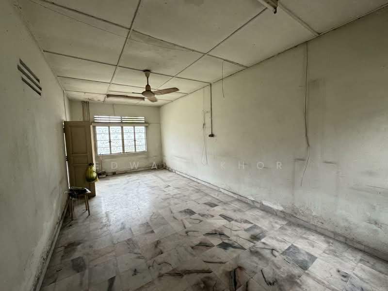 Semi-Detached House for Sale in Seksyen 6 (Petaling Jaya) - Edward Khor - Living Room - PropertyGuru.com.my